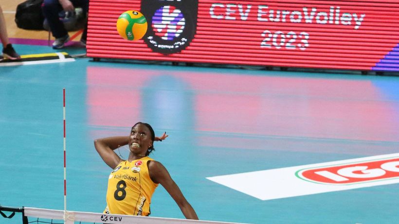 Volley, Egonu arriva a Milano: l'ultimo match da avversaria