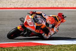 MotoGP, un Marc Marquez "alieno" conquista la pole. Alle sue spalle Bagnaia e Martin