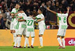 Roma-Sassuolo 3-4, le pagelle: disastro Kumbulla, Dybala incanta ma sorridono Laurientè e Berardi