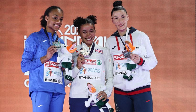 La rivincita di Larissa Iapichino: doppio argento e record italiano nel lungo. Stavolta ha superato mamma Fiona May