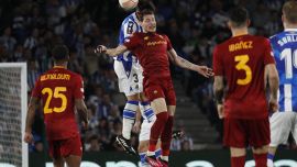 Real Sociedad-Roma, la moviola: Kovacs fatica e non assegna un rigore a Dybala