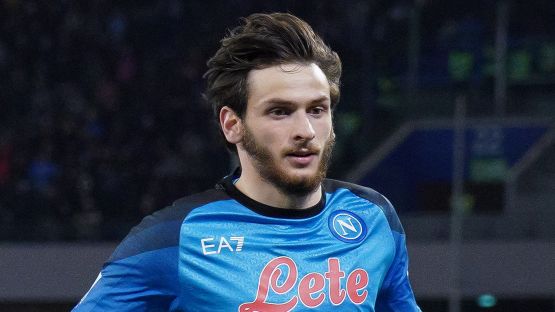 Napoli, agente Kvaratskhelia: "Vogliamo restare con un contratto migliore"
