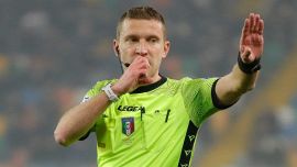 Dopo Mourinho, Serra ci ricasca ancora: rosso a Vanoli e furia Venezia