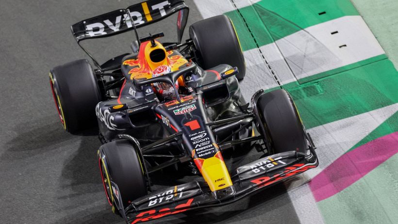 F1 in Arabia Saudita: Verstappen sempre al comando, Ferrari indecifrabile