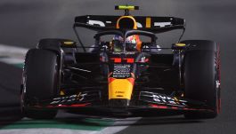 F1, Arabia Saudita: Perez fa la pole davanti a Leclerc. Si ferma Verstappen