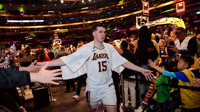 NBA, i LA Lakers ringraziano l'eroe Reaves