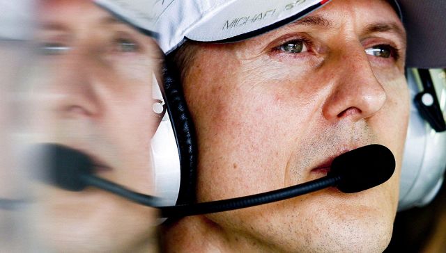 Michael Schumacher, le condizioni a nove anni dall'incidente di Meribel: Eddie Jordan rompe il silenzio. "Lui è lì, ma non c'è"