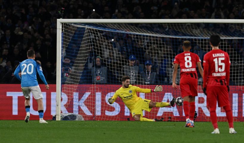 Napoli-Eintracht, la moviola: Focus sul rigore concesso a Zielinski