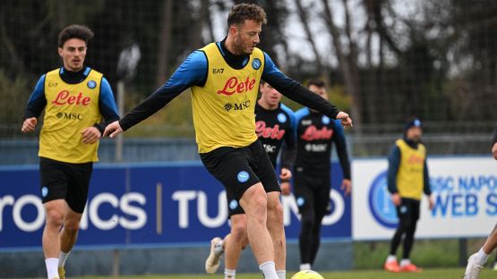 Napoli, Lecce nel mirino: torna Bereszynski, terapie per Osimhen e Olivera