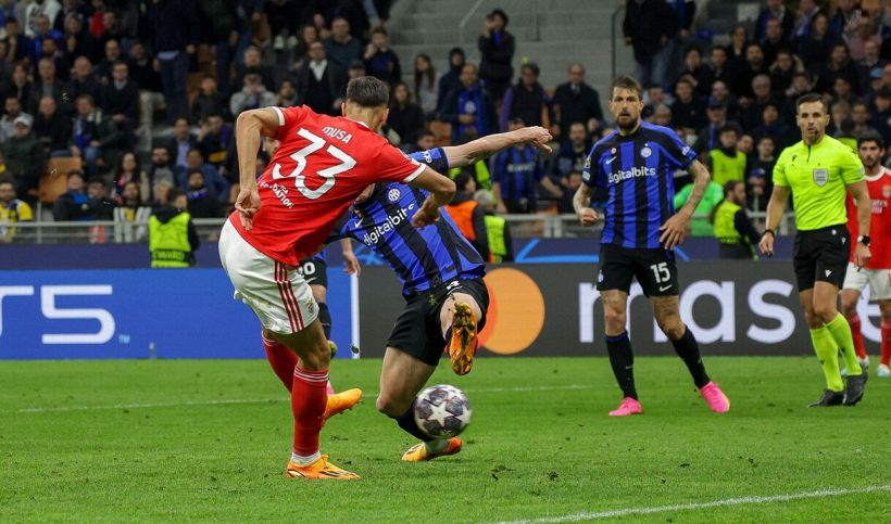 Inter-Benfica, la moviola: Focus sul gol annullato e il rigore negato