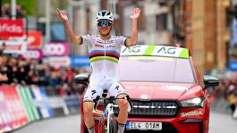 Liegi-Bastogne-Liegi 2023: splendido bis di Evenepoel. Pogacar cade e si fa male