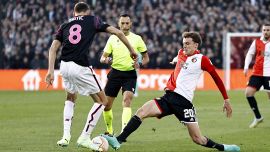 La moviola di Feyenoord-Roma: focus su rigore e mancata espulsione