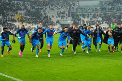 Pagelle Juventus-Napoli 0-1: decide Raspadori (7,5). Kim gigante. Le 7 vite di Gatti. Fabbri e Var sotto accusa
