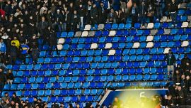 Napoli contro Napoli, la guerra del tifo avvelena la cavalcata scudetto degli azzurri