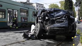Incidente in auto per Ciro Immobile: le immagini dopo lo scontro con il tram