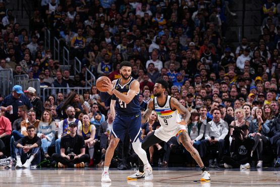 Playoff NBA: Lakers occasione perduta, i Bucks impattano la serie, Denver avanza