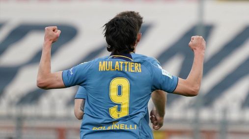 Serie B: il Frosinone torna a vincere. Stop Genoa, ok Reggina, Bari e Parma