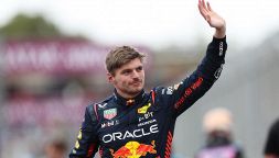 F1, qualifiche GP Australia: Verstappen fa la pole, poi le Mercedes. Male le Ferrari