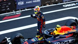 F1, GP Azerbaigian: festa Red Bull a Baku ma Perez beffa Max, podio Leclerc