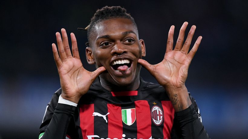 Milan, Leao è arrivato in sede: a breve il rinnovo