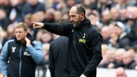 Tottenham, dopo Conte esonerato anche Stellini. Il club: 'Prestazione inaccettabile'