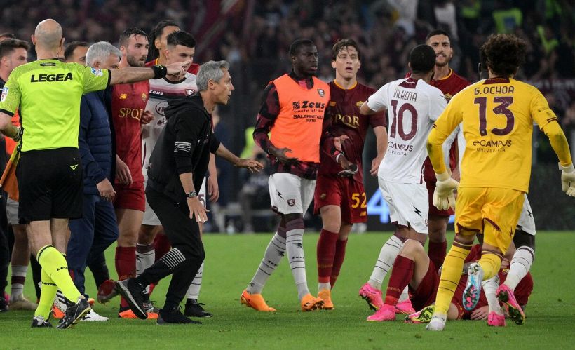 Roma-Salernitana, moviola: il gol annullato a Ibanez e la rissa finale