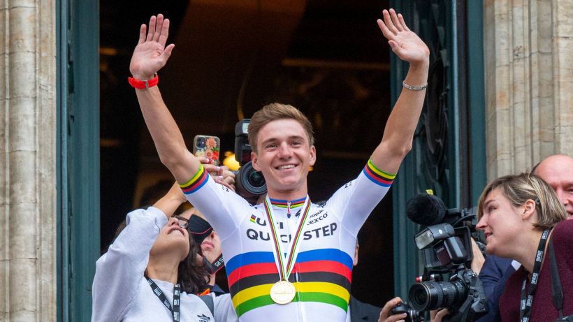 Giro d'Italia, Petacchi: “Evenepoel favorito, Caruso da top 5”
