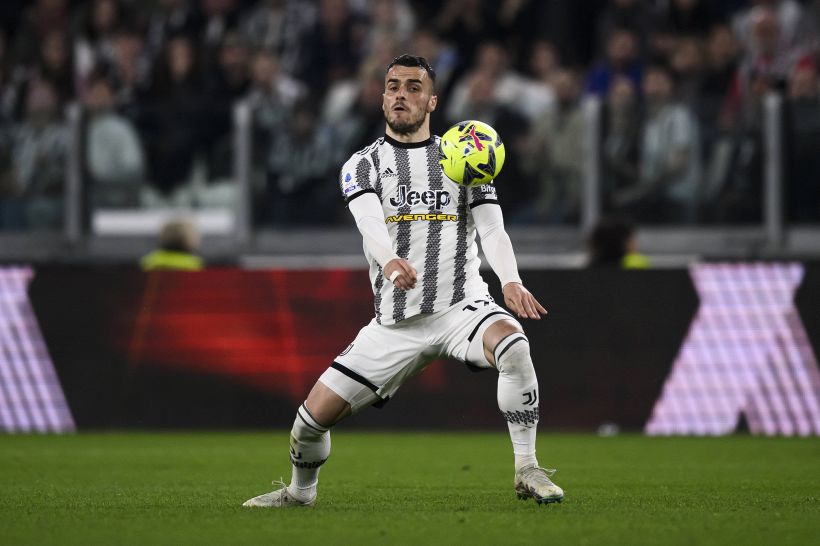 Calciomercato Juventus, Kostic verso la cessione: piace in Premier, Bundesliga e alla Roma