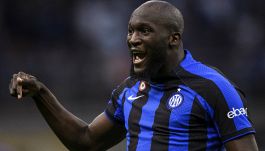 Calciomercato: Lukaku fa litigare Inter e Juventus, Scamacca si promette alla Roma