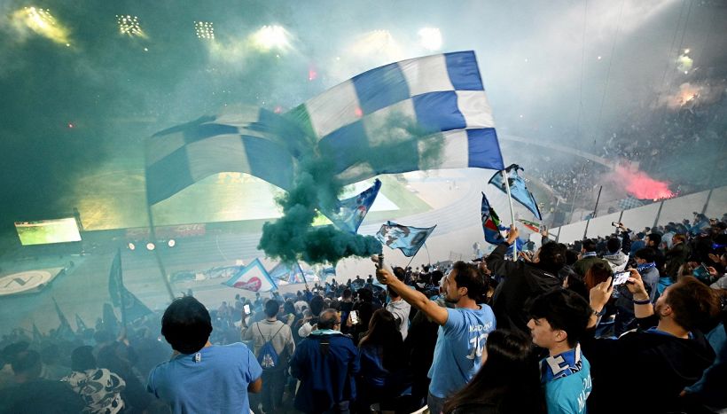 Scudetto Napoli, è festa da Udine a Fuorigrotta: tutti pazzi per gli azzurri