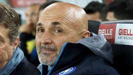 Napoli, Spalletti lascia il giallo sul rinnovo e bacchetta la stampa