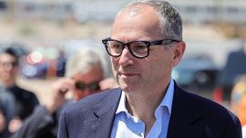 F1, Domenicali sbotta: 'Vogliono salire tutti sul carro...'