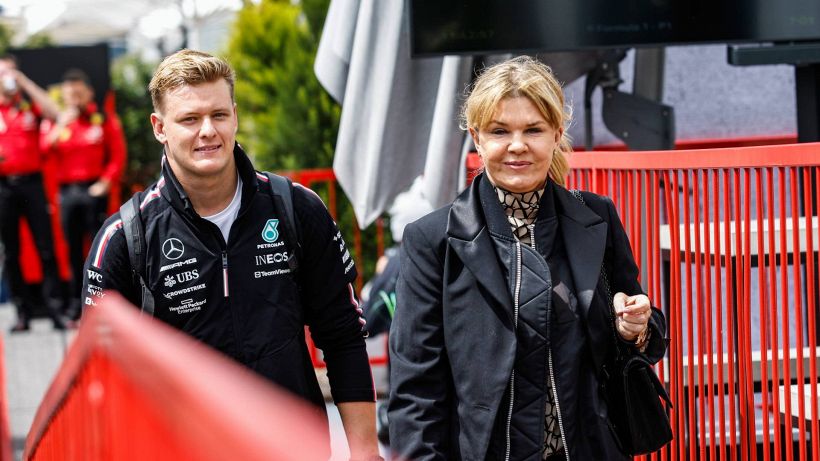 F1, la riscossa Mercedes passa da Schumacher? Le lodi di Hamilton e Russell