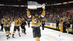 NHL, la Stanley Cup se la portano a casa i Golden Knights