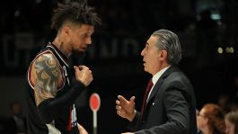 La Virtus Bologna rimonta da -16 e vola in finale