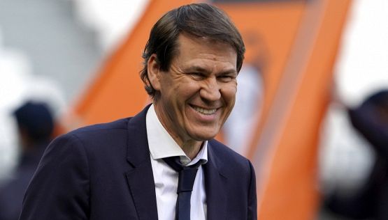 Napoli: Garcia mostra il carattere, botta e risposta con De Laurentiis e messaggio alla squadra