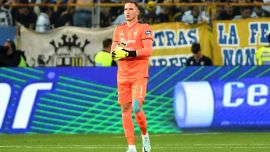 Playoff Serie B, Cagliari-Bari 1-1: Lapadula fa sognare Ranieri; Antenucci ha il ghiaccio nelle vene