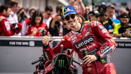 MotoGP, Gp di Germania: Marquez cade, Bagnaia ne approfitta. Bene Marini