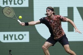 ATP Halle: difficoltà per Tsitsipas alla prima giornata