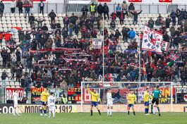 Serie B, Brescia-Cosenza: 0-3 a tavolino e due turni a porte chiuse