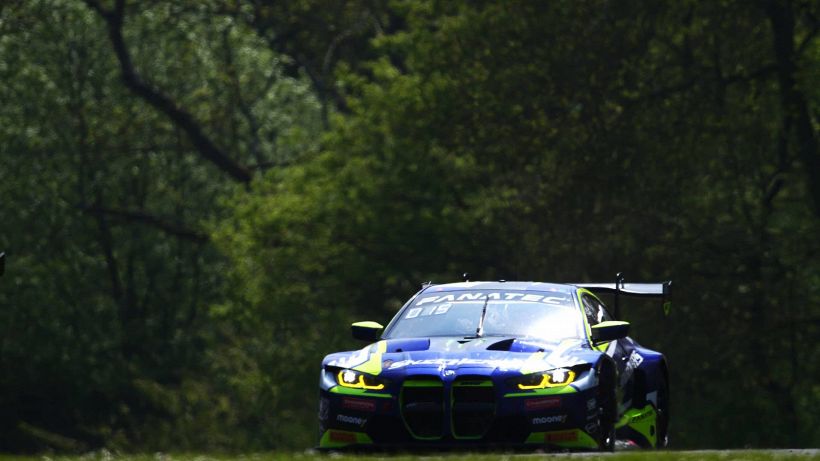 Valentino Rossi, favolosa prima vittoria in GT3 con la BMW alla Road to Le Mans