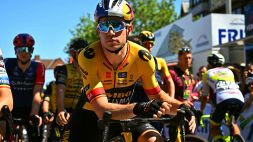 Ciclismo Giro d'Italia 2024: Wout Van Aert "corre" in aiuto alla corsa rosa disertata da tutti i big