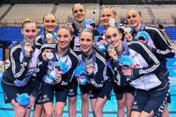 Mondiali di nuoto 2023, dopo Paltrinieri e Acerenza: argento per le "sincronette" azzurre