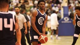 LeBron James, sospiro di sollievo per il figlio Bronny: le ultimissime e il messaggio del campione