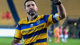 Buffon si ritira: il Re dei numeri uno appende i guanti al chiodo