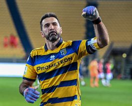 Buffon si ritira: il Re dei numeri uno appende i guanti al chiodo