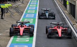 F1 GP Silverstone: tensione Ferrari in qualifica, tra Sainz e Leclerc volano stracci via radio