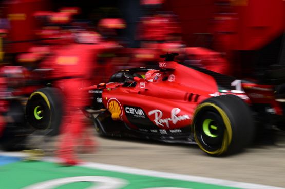 F1 GP Silverstone, Ferrari nella bufera: le strategie del muretto scatenano critiche e polemiche