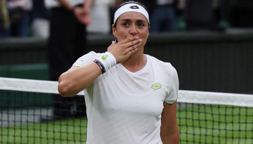 Wimbledon Vondrousova batte Jabeur in finale: come contro Rybakina, il sogno di Ons diventa incubo