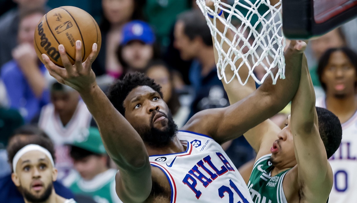 Nba, Embiid spaventa Philadelphia. Cavs-Nets a Parigi. Las Vegas e